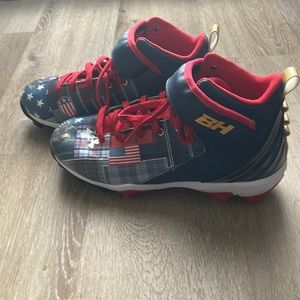 Under Armour boys, baseball cleats